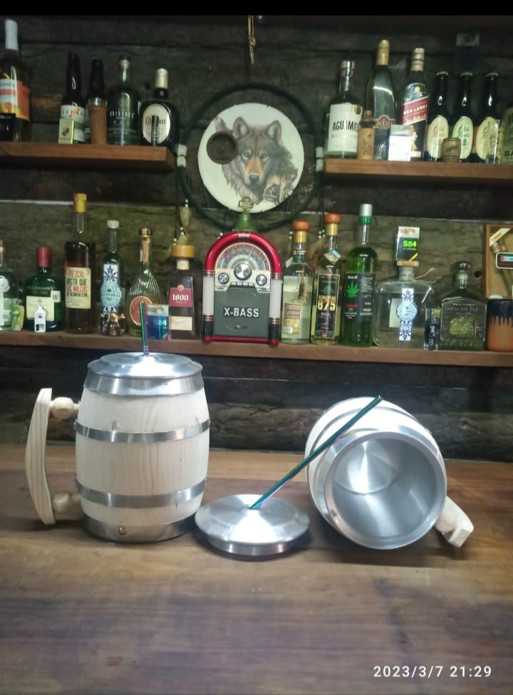 tarro con tapa y popote